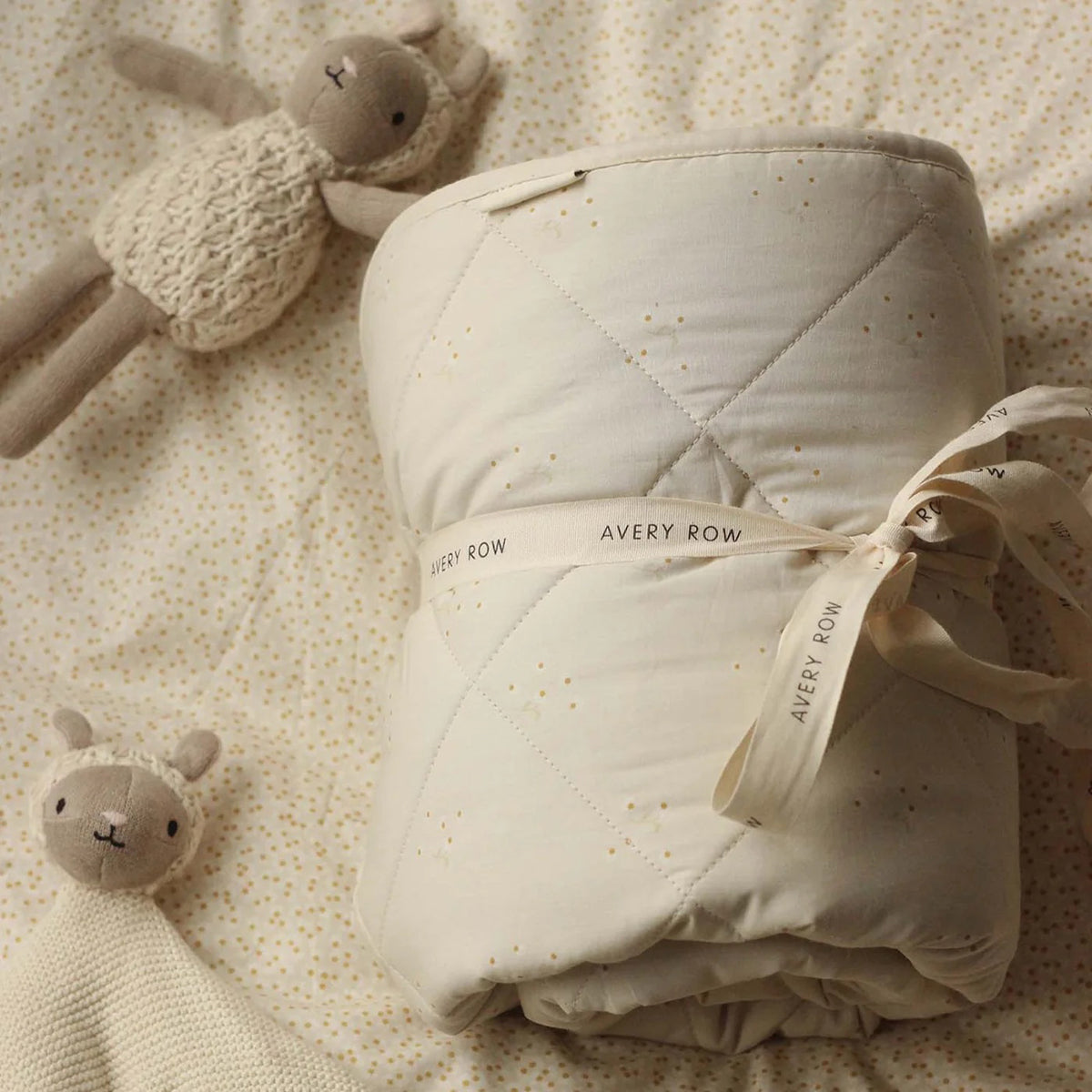 Avery Row Stay & Play Mat