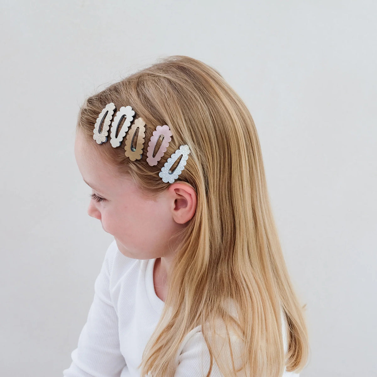Mimi & Lula Scalloped Metallic Clic Clacs