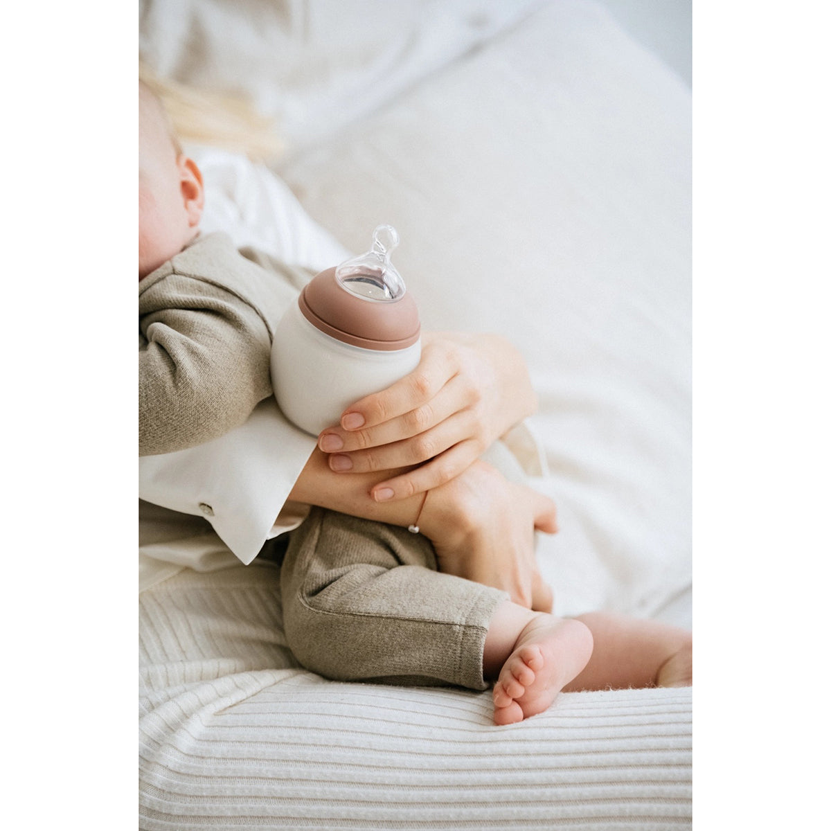 Élhée Baby Bottle - 240ML / 08 Oz