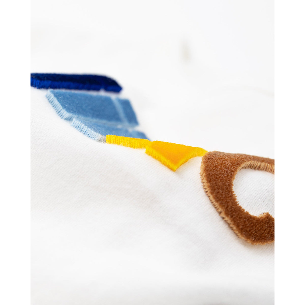 white cotton short sleeves crew neck basic t-shirt from ao76 with 'Nice' graphical effect for kids and teens