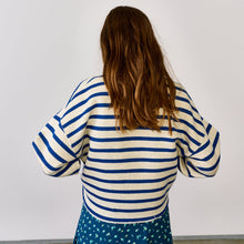 Load image into Gallery viewer, Balloon sleeve sweatshirt for kids from Bellerose