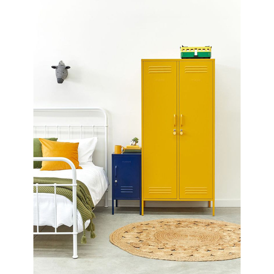 Mustard Made The Twinny in Mustard