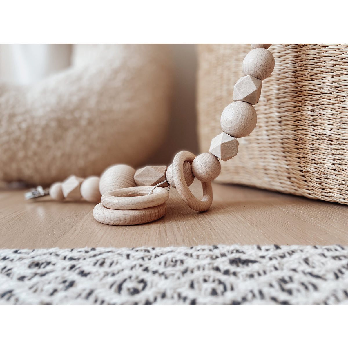 Bezisa Wooden Basics Pramstring