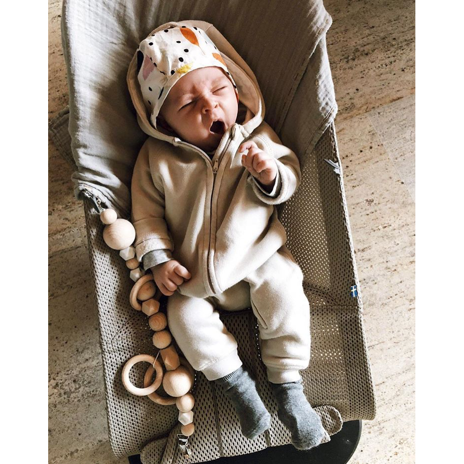 Bezisa Wooden Basics Pramstring for little ones
