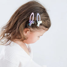 Load image into Gallery viewer, retro rollerskates hair clic clacs from mimi &amp; lula for kids/children