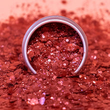 Load image into Gallery viewer, Si Si La Paillette Gravé Dans La Brique Glitter in red