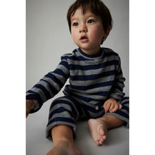 Load image into Gallery viewer, Cozmo Pau Sweater for babies and toddlers