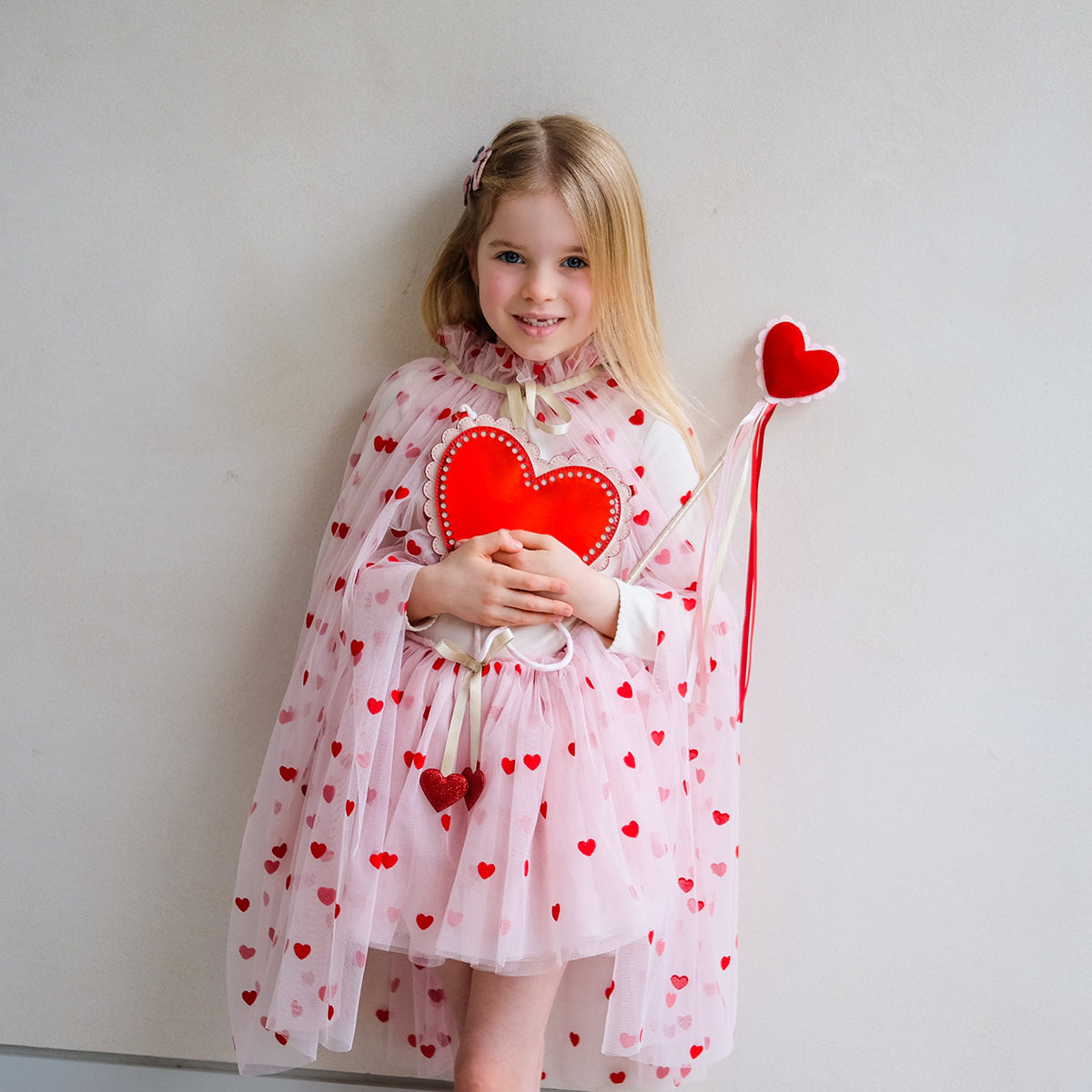 Mimi & Lula Heart Wand