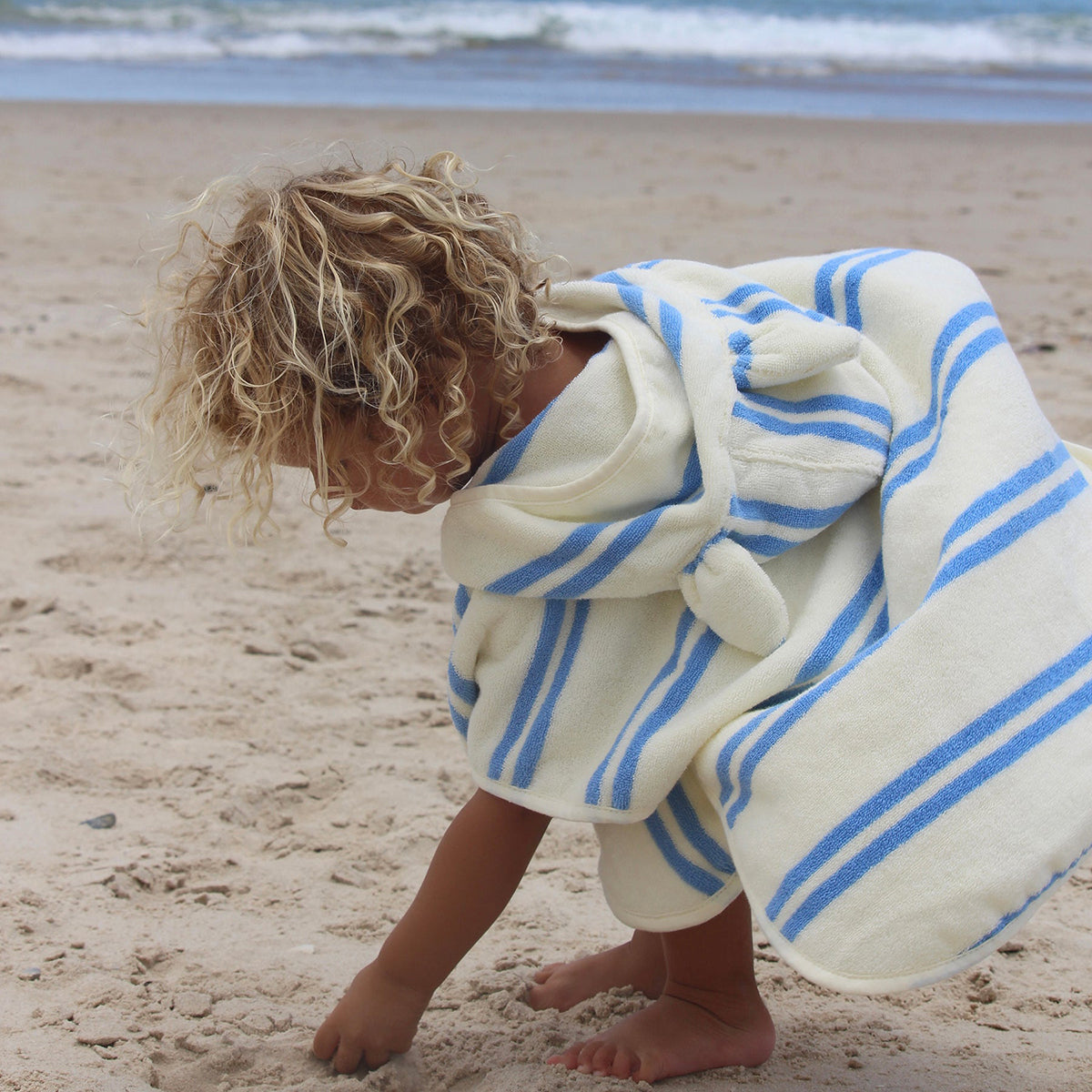 SUNNYLIFE Hooded Towel