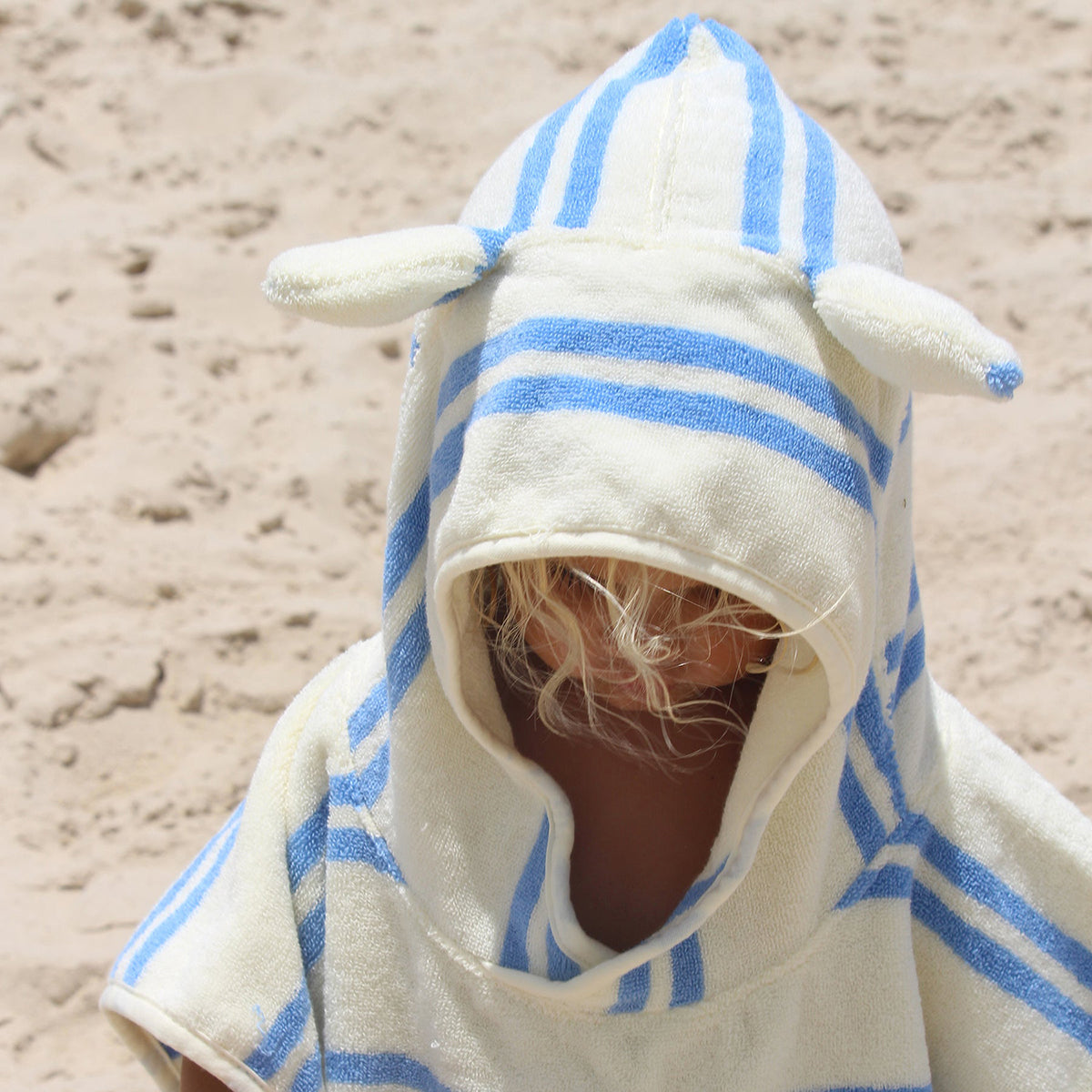 SUNNYLIFE Hooded Towel