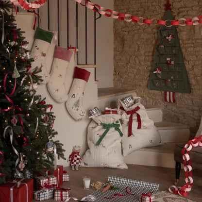 Avery Row Advent Calendar - Christmas Tree