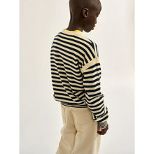 Load image into Gallery viewer, Gocsan crew-neck sweater for kids/children and teens/teenagers from bellerose