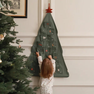 Avery Row Advent Calendar - Christmas Tree
