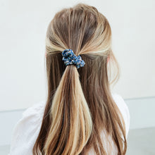 Load image into Gallery viewer, Mimi &amp; Lula Winter Scrunchies