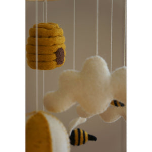 Gamcha Bears And Bees Mobile for cots