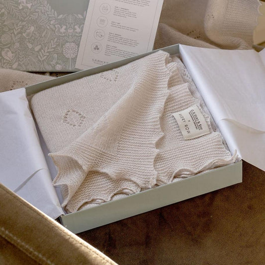 G.H.Hurt & Son X Avery Row Cashmere Shawl Gift Set