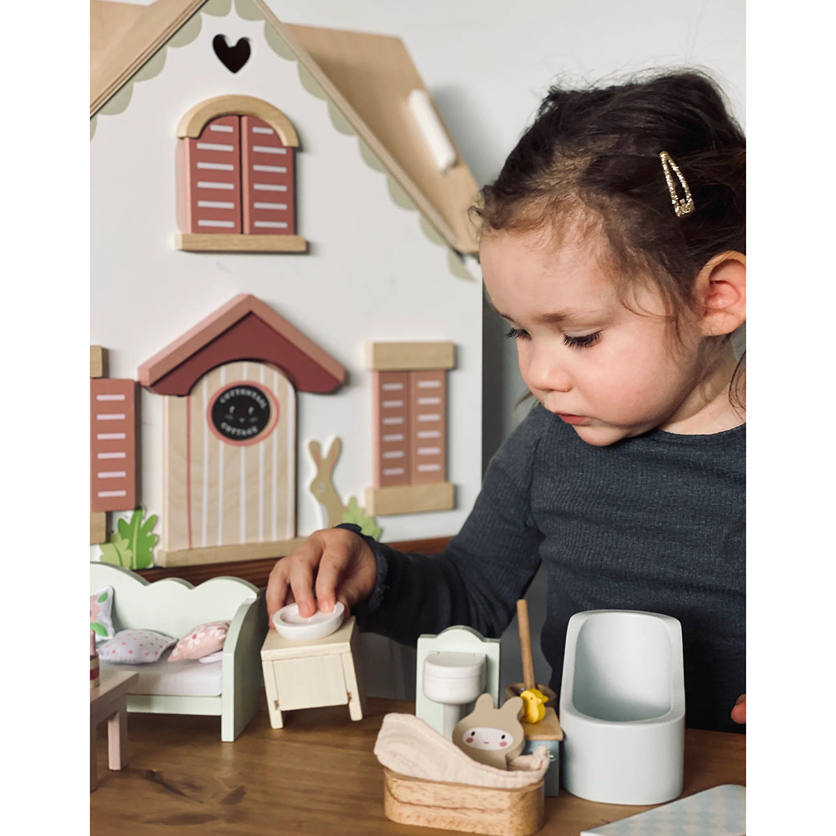 Tender Leaf Toys Cottontail Cottage