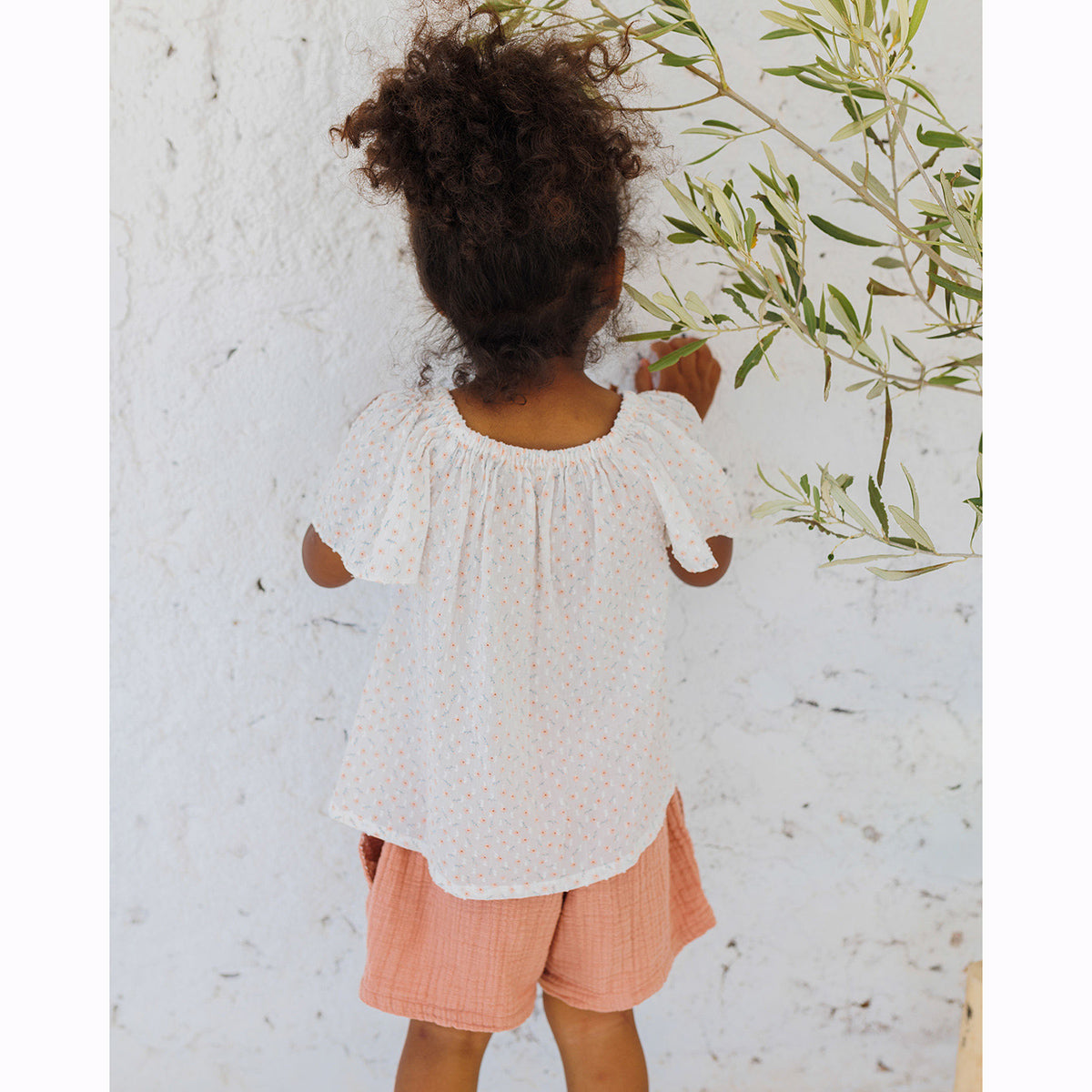 Búho Spring Blouse with short sleeves