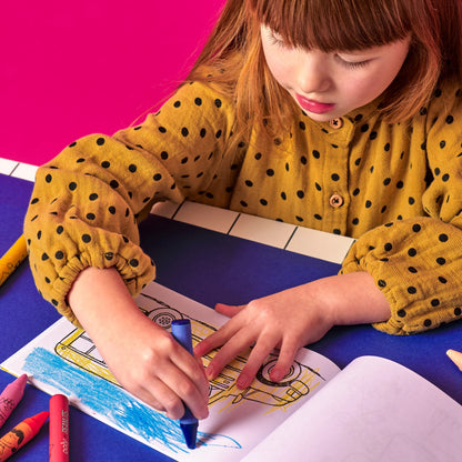 OOLY x Peanuts Snoopy School Colouring Travel Kit