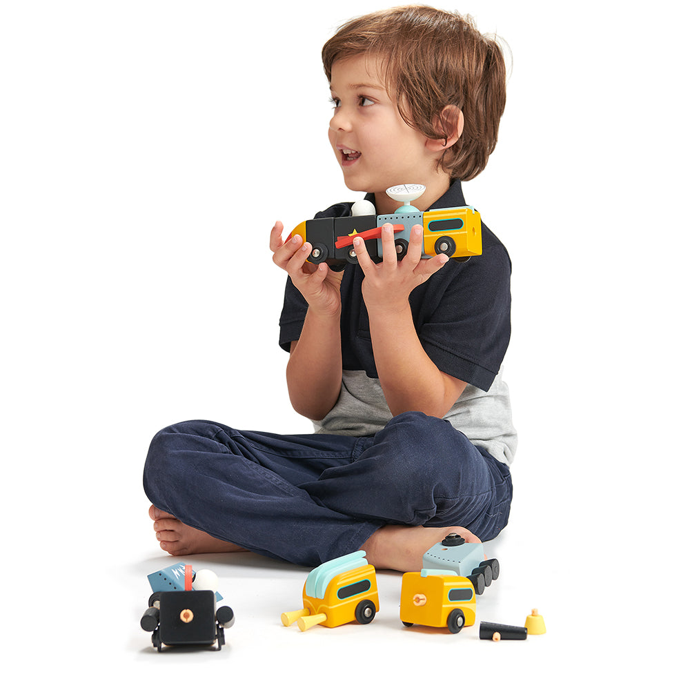 Tender Leaf Toys Space Race