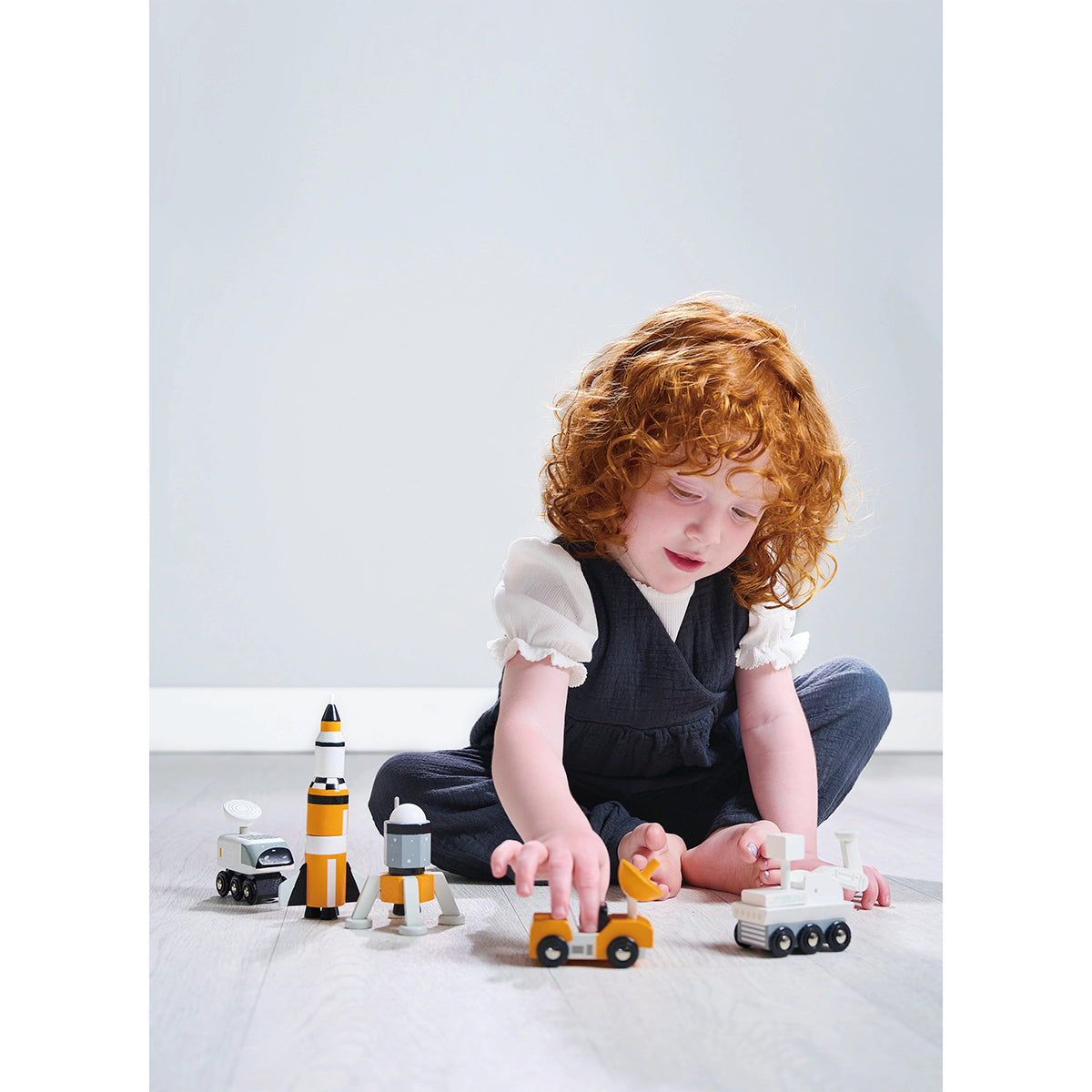 Tender Leaf Toys Space Voyager Set