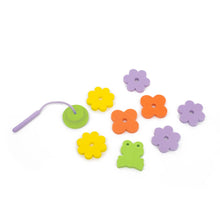 Load image into Gallery viewer, Quut Bath Fishing Set - Frog Pond for toddlers