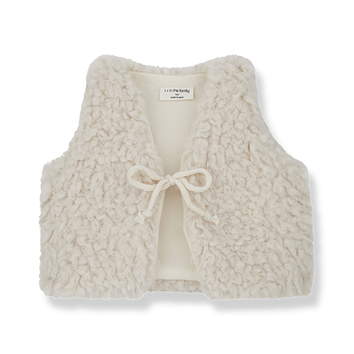 1+ In The Family Ariadna Vest