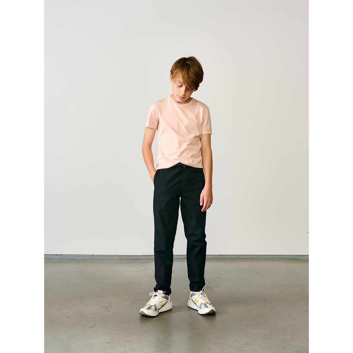 dark blue pharel trousers in colour america in a cotton blend fabric from bellerose for kids