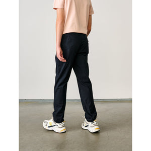 relaxed pharel trousers with pockets in colour america / dark blue from bellerose for kids