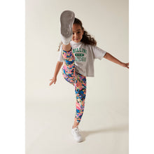 Load image into Gallery viewer, cropped t-shirt with print from hundred pieces for kids and teens