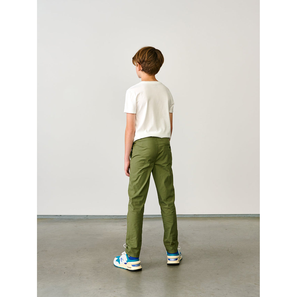 relaxed pharel trousers in colour army / green from bellerose for kids