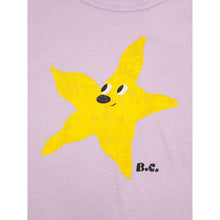 Load image into Gallery viewer, short-sleeved t-shirt with yellow starfish front print from bobo choses for babies and toddlers