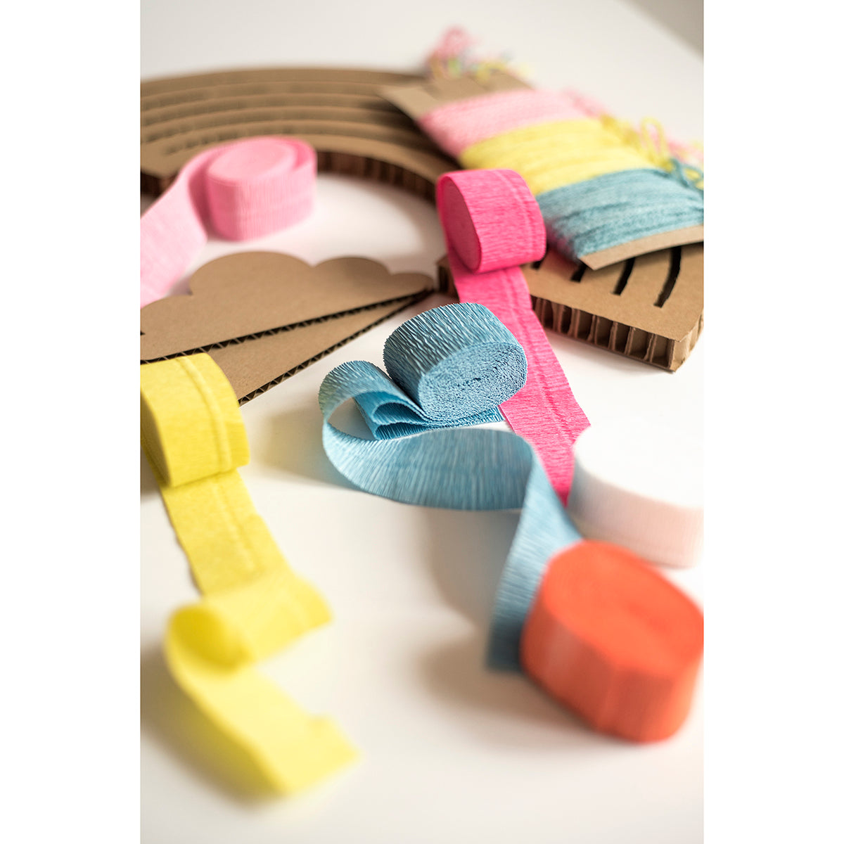 kids arts and craft diy rainbow in cardboard from koko cardboards