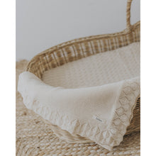 Load image into Gallery viewer, Búho Knit Blanket in the colour sand/beige for newborns and babies