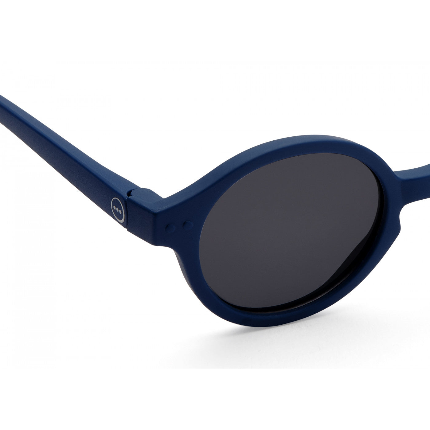 Round blue sunglasses for babies from IZIPIZI
