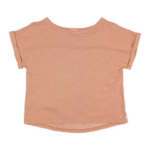 Load image into Gallery viewer, Short-sleeve linen t-shirt in vintage pink from Búho Barcelona.