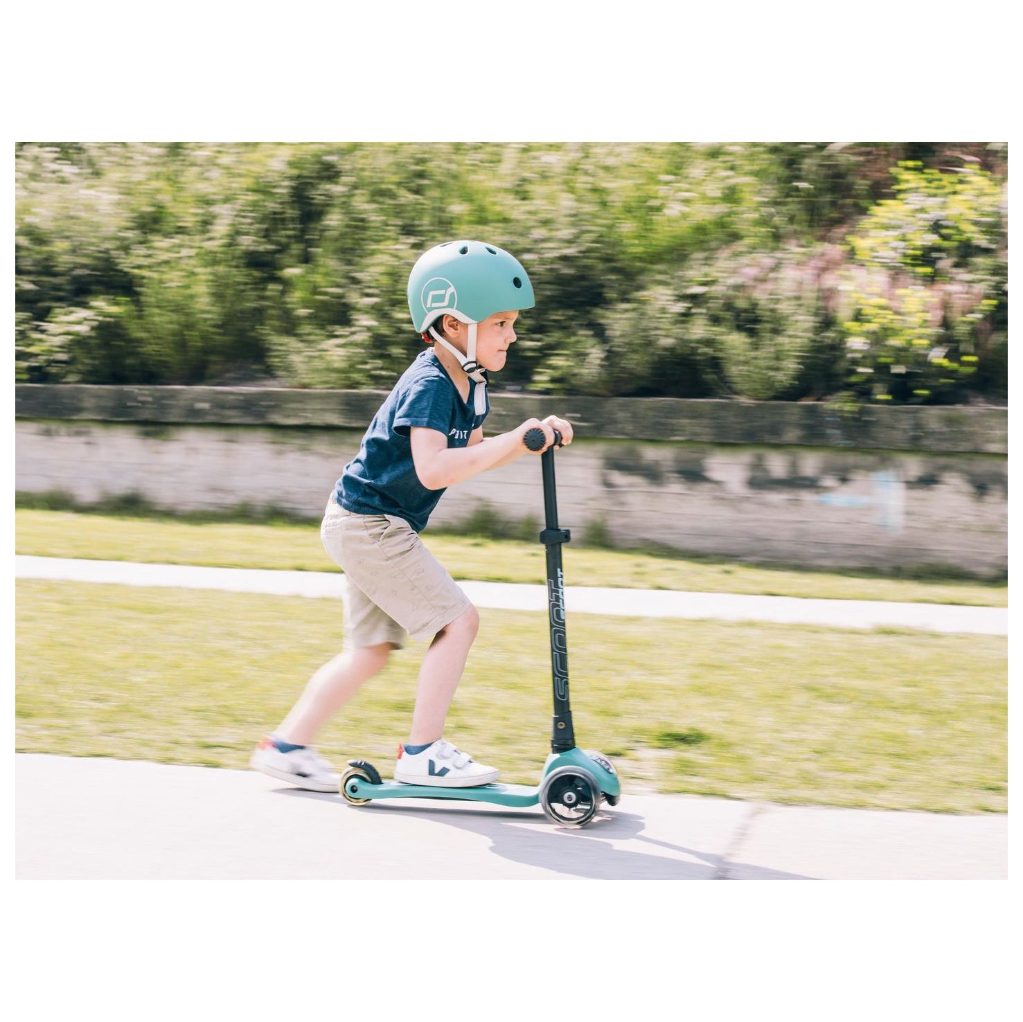 Scoot and Ride Helmet