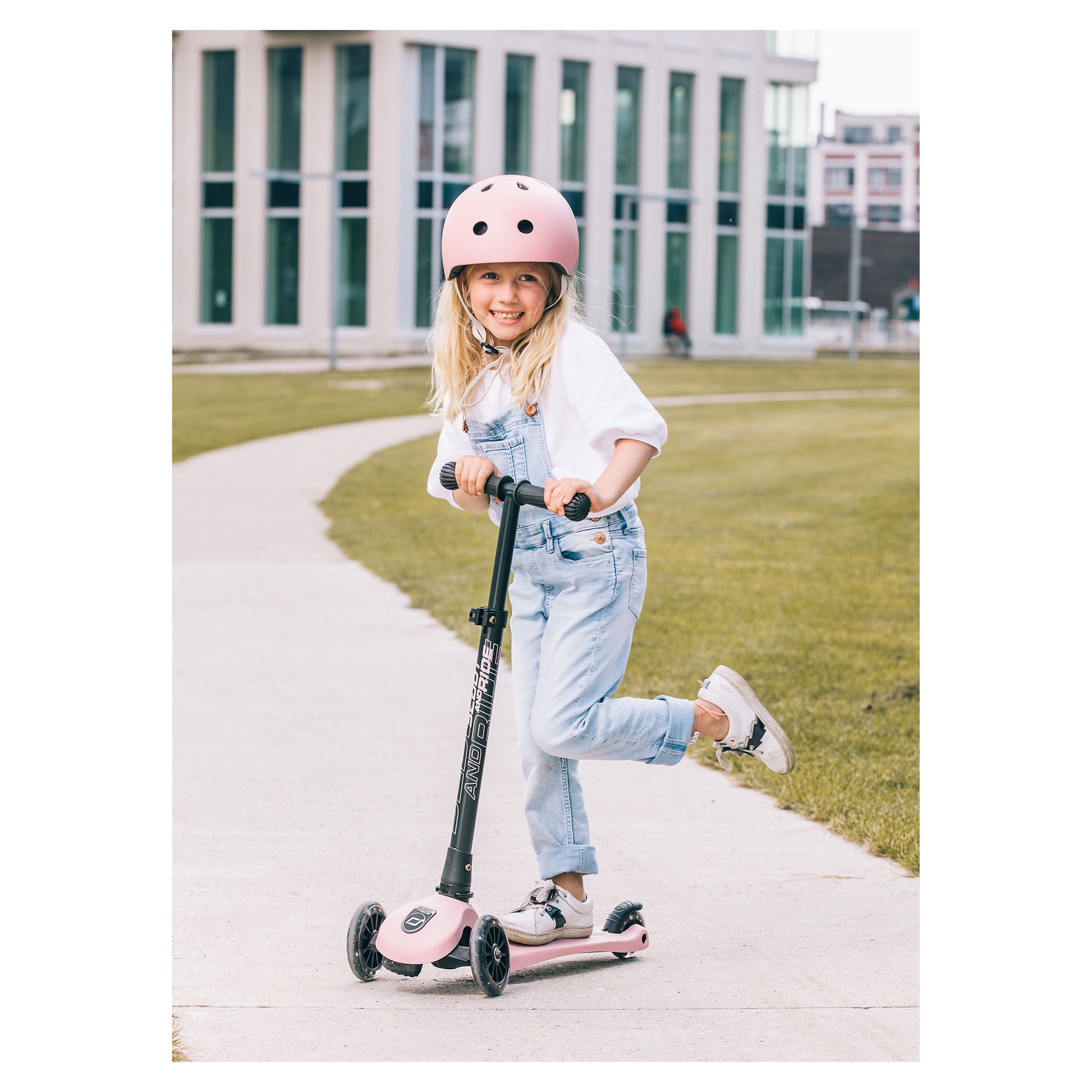 Scoot and Ride Helmet