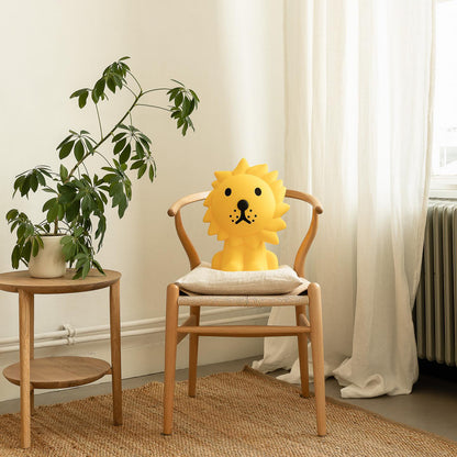 Mr. Maria Lion First Light