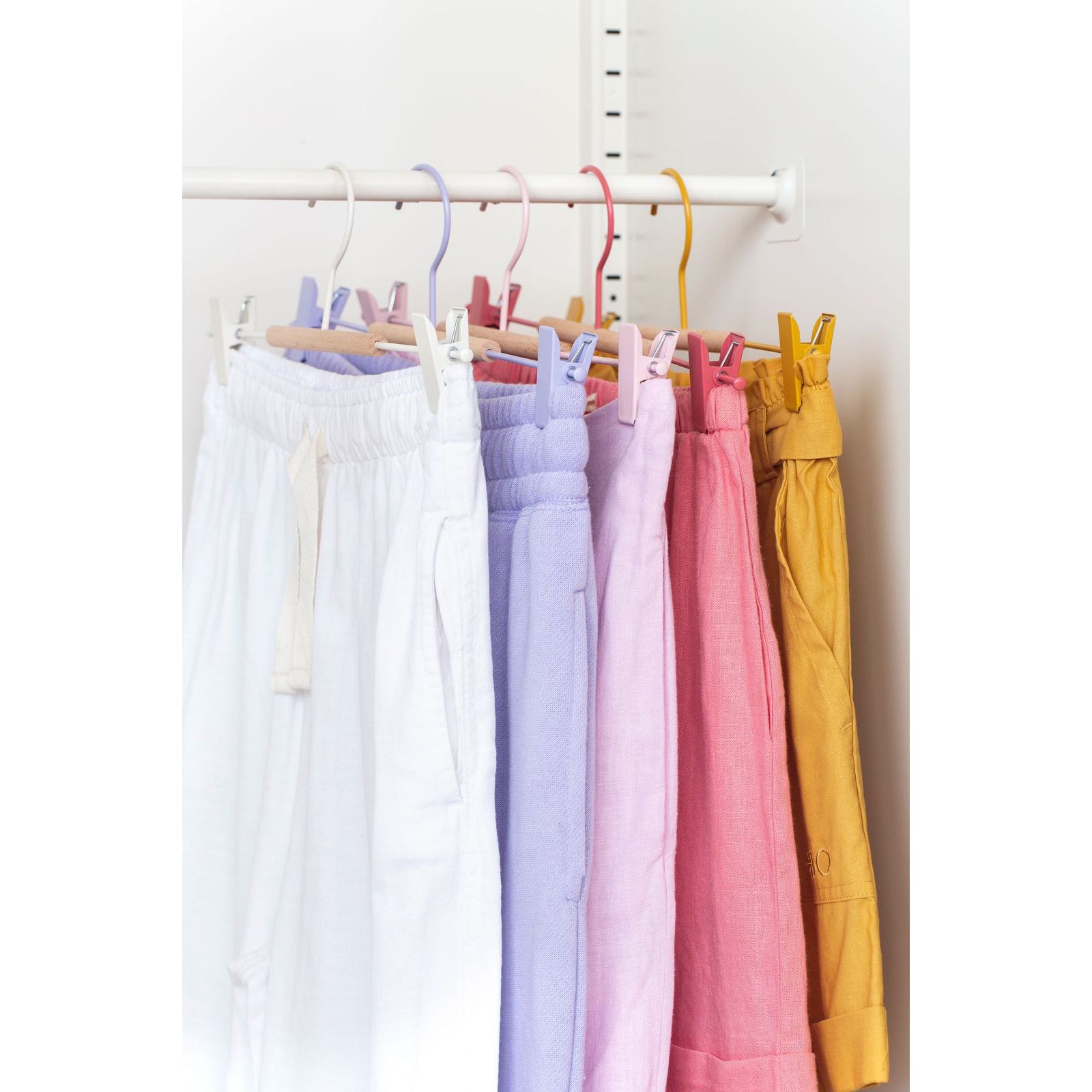 Mustard Made Adult Clip Hanger in Summer