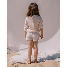 Load image into Gallery viewer, Kids cotton shorts in cream from Búho Barcelona.