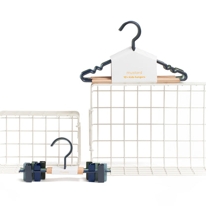 Mustard Made Kids Clip Hanger in Winter