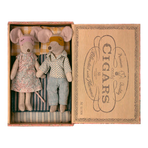 Maileg Mum & Dad Mice In Cigarbox