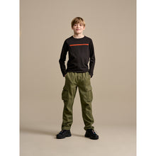 Load image into Gallery viewer, kenno long sleeve t-shirt in the colour CARBON/black from bellerose for kids/children and teens/teenagers
