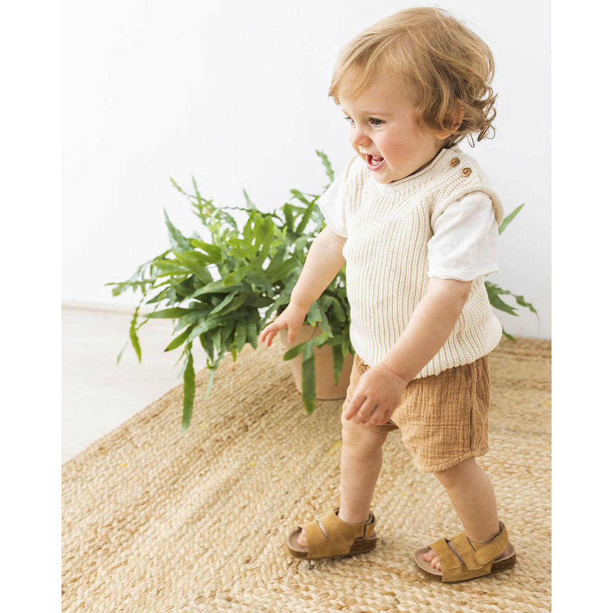 cotton muslin shorts with an elasticated waistband and decorative tie from búho for babies and toddlers