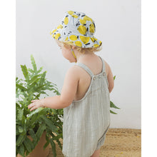 Load image into Gallery viewer, lemon bob hat with ties for a secure fit around the neck for babies and toddlers from búho