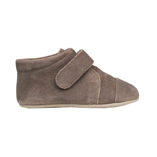 Petit Nord Closed Velcro Shoe
