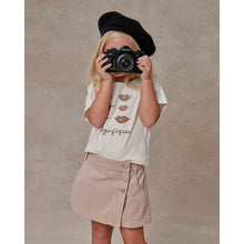 Load image into Gallery viewer, basic tee with a &#39;magnifique&#39; graphic front print on short-sleeved ivory t-shirt for toddlers and kids from rylee + cru
