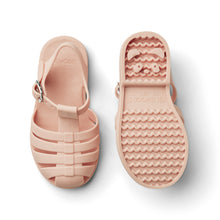 Load image into Gallery viewer, bre sandals in colour dusty coral for kids