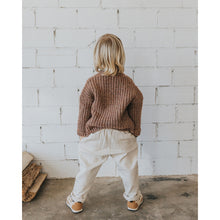 Load image into Gallery viewer, pockets cardigan with two front pockets and big front buttons from búho for kids/children